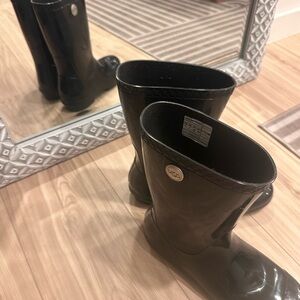 UGG Black Glossy Rain Boots